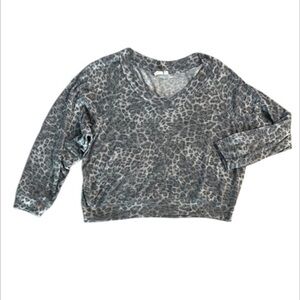 White crow size large leopard print top